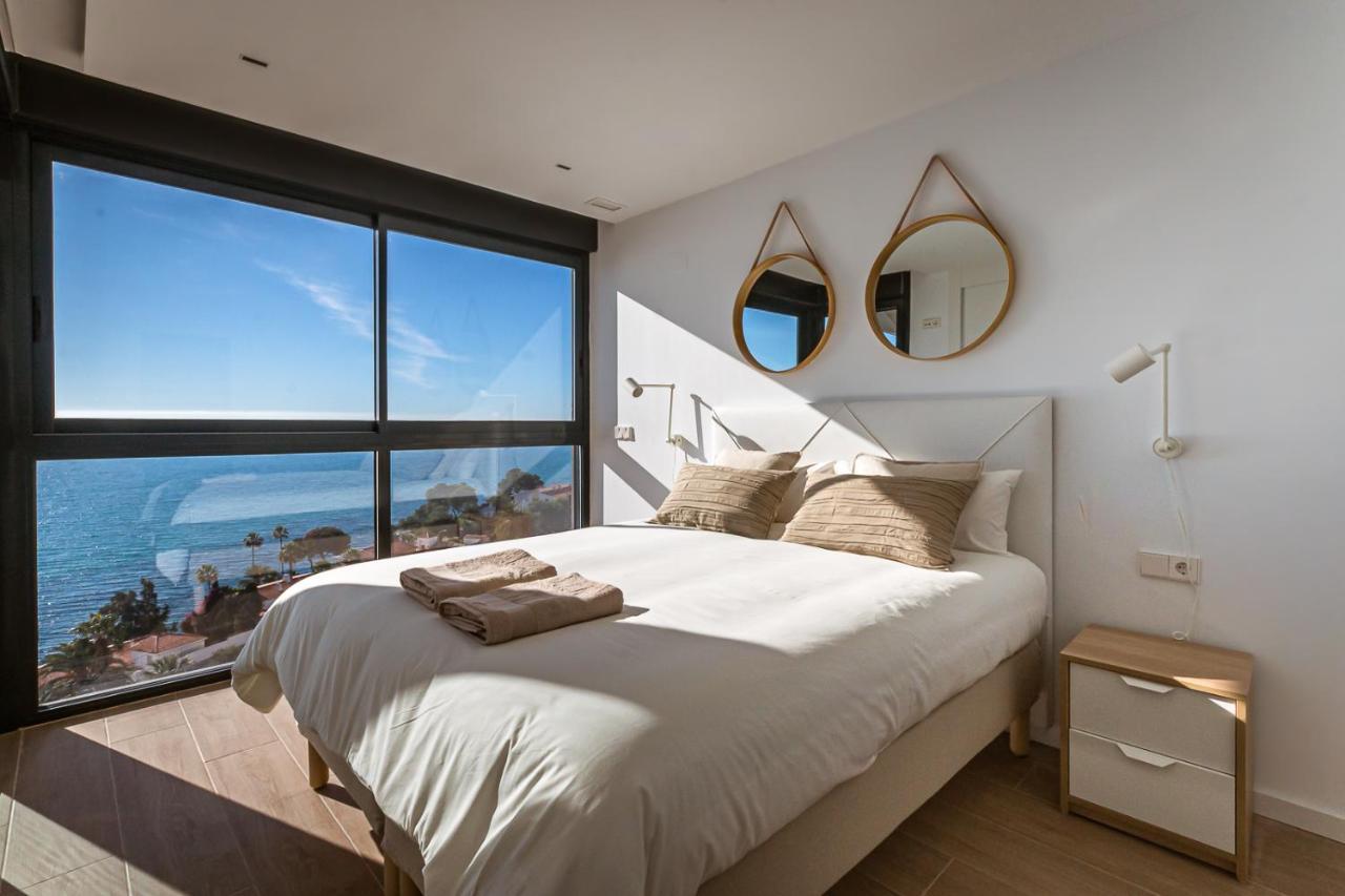 Modern Sea Front Jacuzzi Blue Sky Apartment Alicante Bagian luar foto